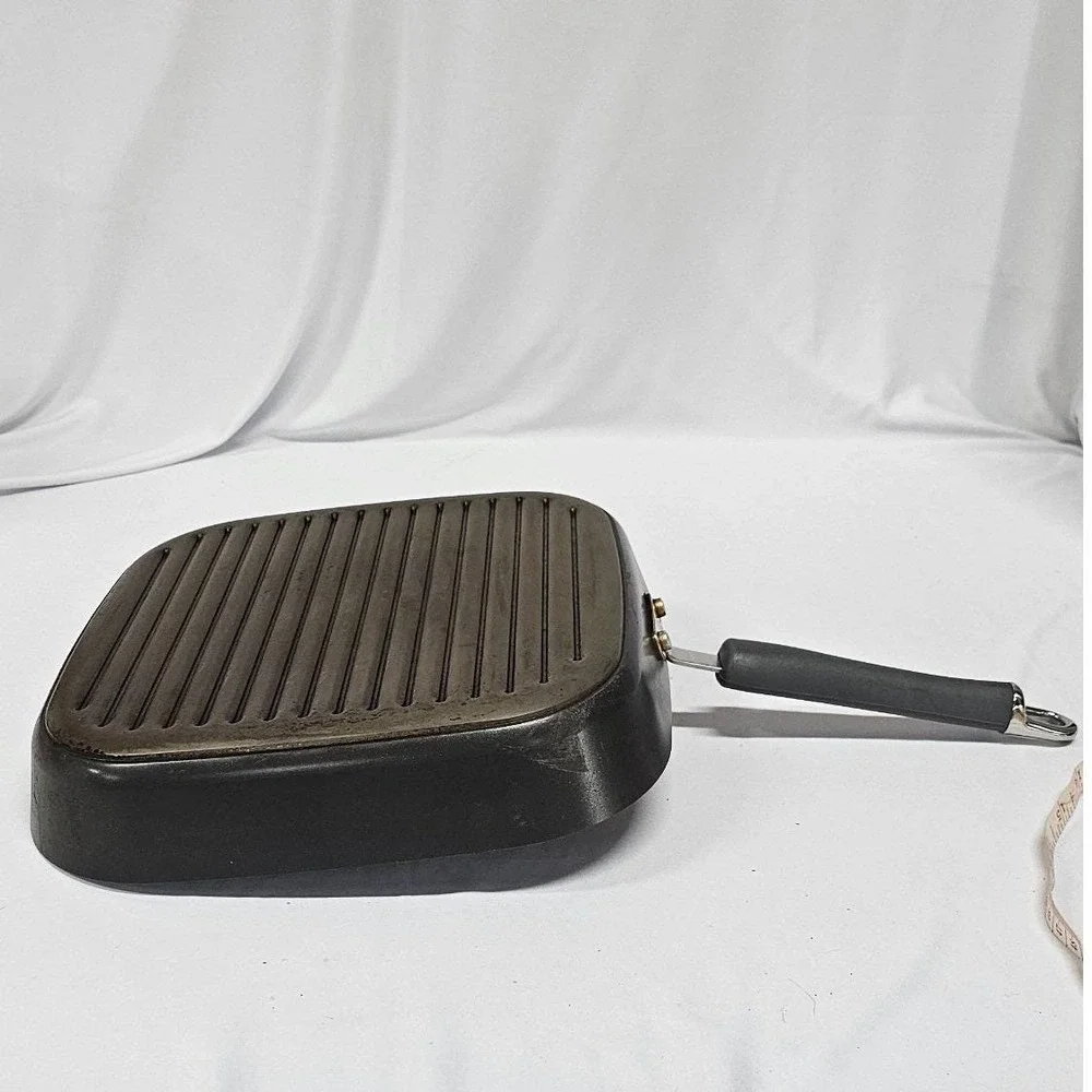The Pampered Chef 11 Inch Square Grill‎ Pan Hard Anodized Aluminum Stovetop Gray